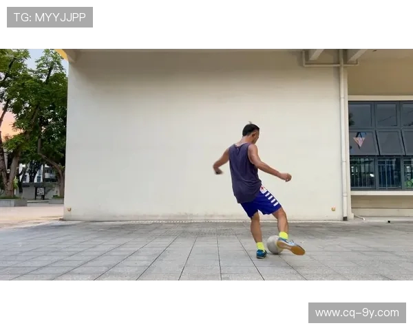 提升足球技术与力量的踢墙训练套装 助力快速提升球技与体能